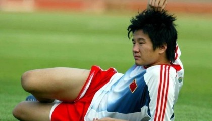 开云-李金羽个性太强？被李玮锋掐脖子、不理郑智、与朱广沪渐行渐远
